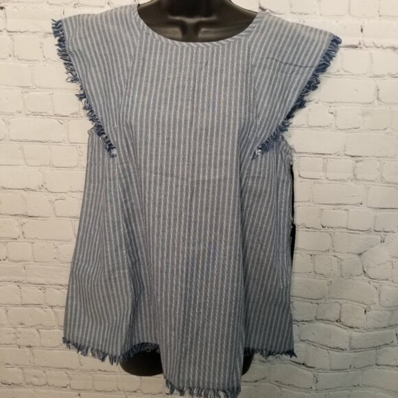 Doe  Rae flutter cap sleeve frayed edge top - Picture 1 of 9